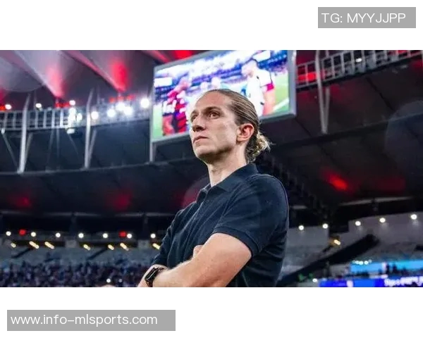 弗拉门戈球员齐声呼吁续约主帅费利佩路易斯续写夺冠传奇