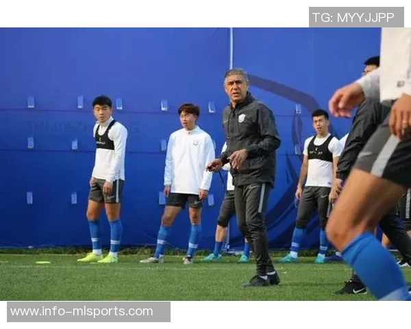 申花一线队国庆假期后重返训练场备战新赛季